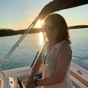 Meet your Posher, Carla